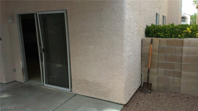 Building Photo - 1105 Overture Dr