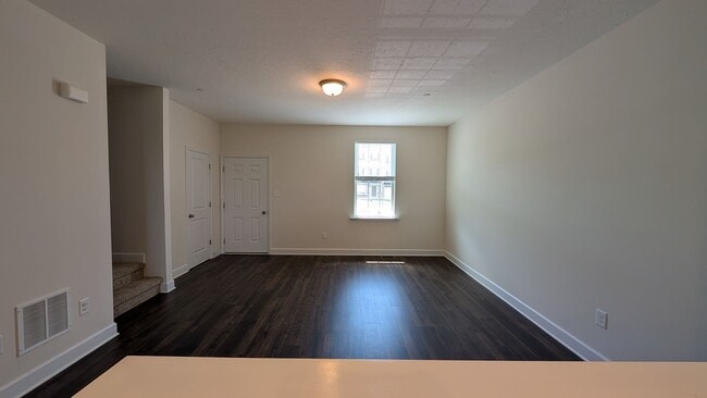 Building Photo - Nearly New 3-Bedroom Townhome in Hanover
