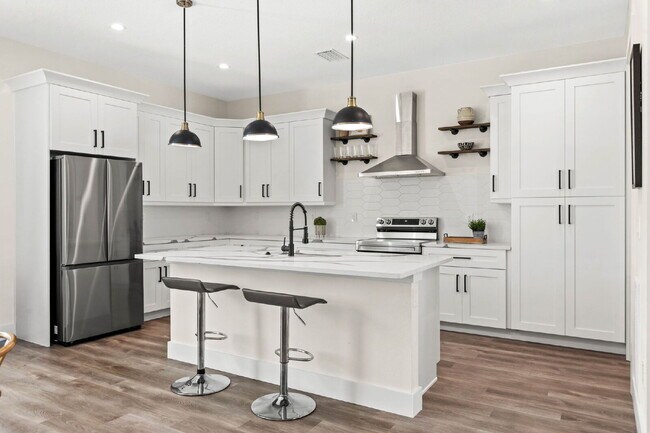 Building Photo - 3 Bedroom Townhouse in Tampa Heights