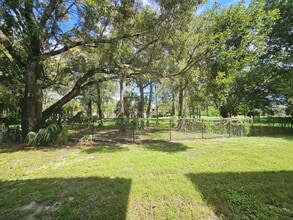Building Photo - 7925 Fairview Dr