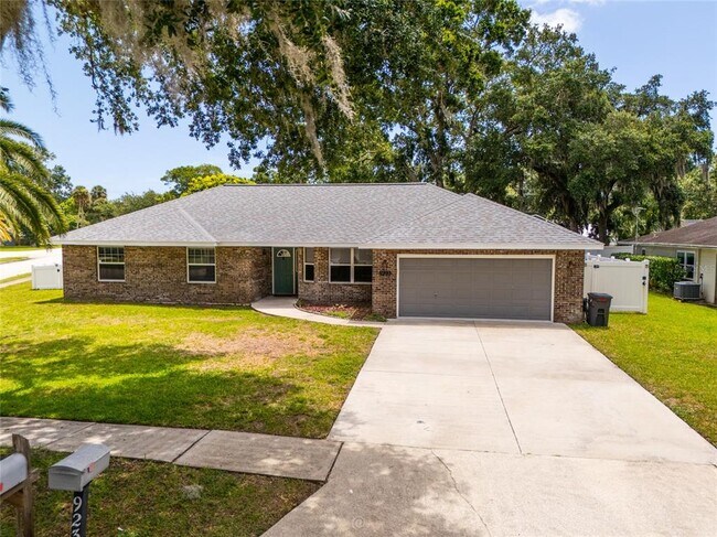 Building Photo - 923 Sand Crest Dr