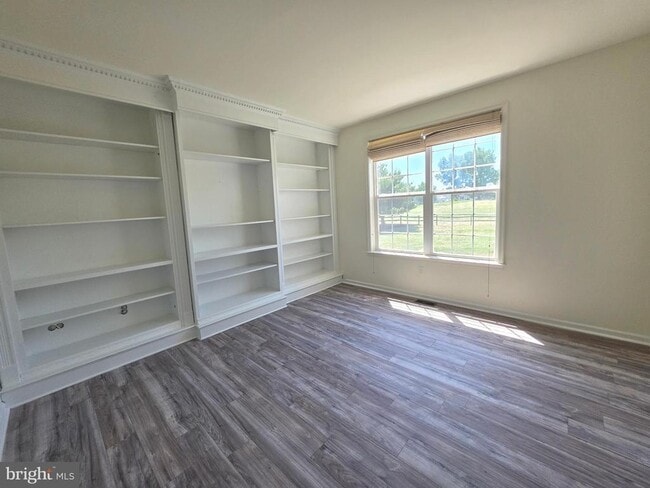 Building Photo - 109 Masters Ln