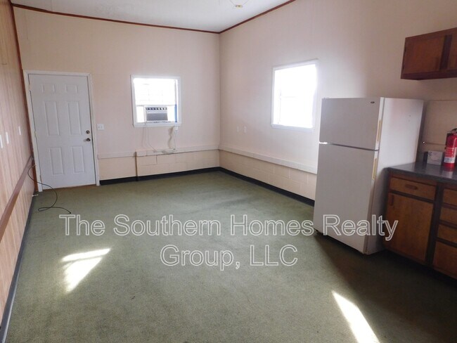 Building Photo - 2427 Highway 411 N