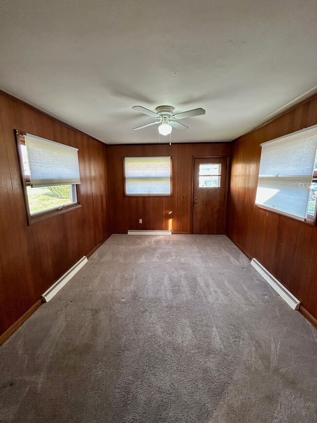 Building Photo - 245 Winchester Rd