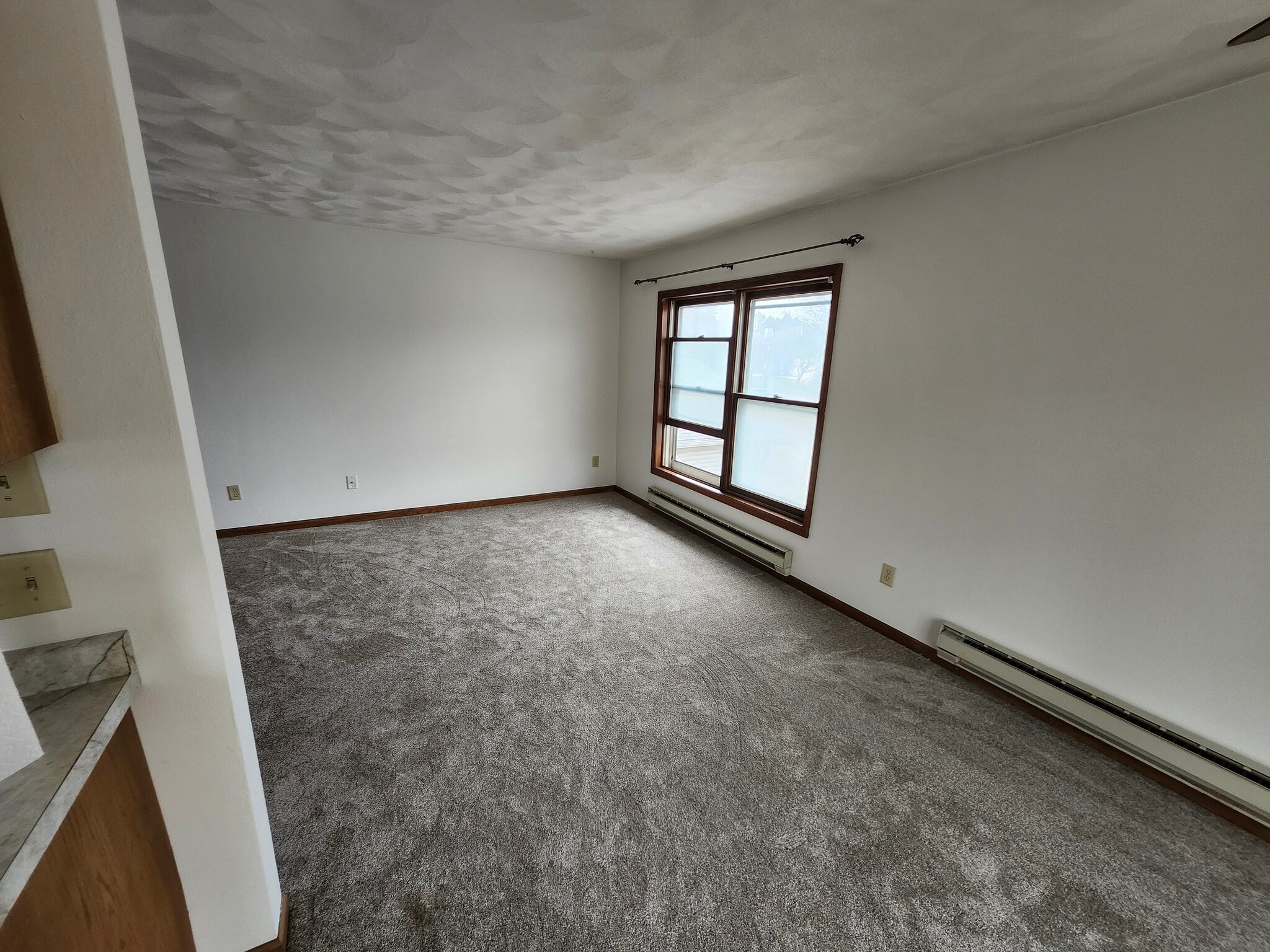 Building Photo - 4650 Hayes Rd