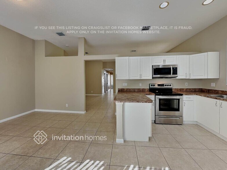 Building Photo - 5036 Heron Pl