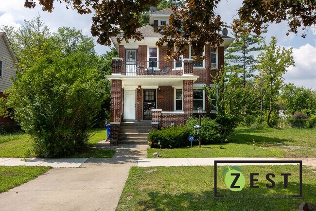 Primary Photo - 4055 Beniteau St