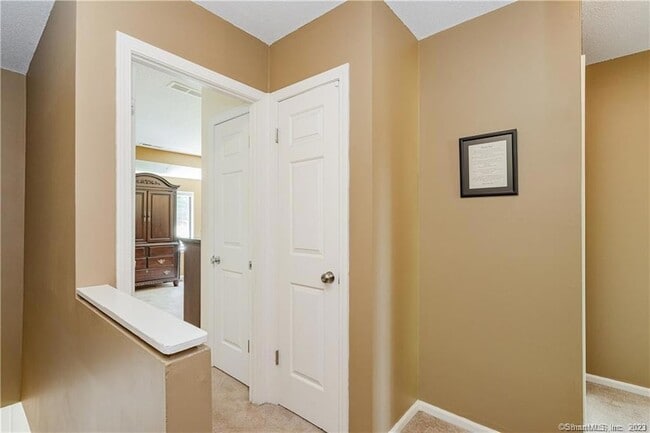 Building Photo - 128 Conestoga Way