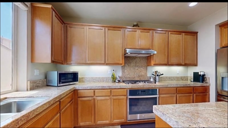 Building Photo - 1062 Acland Way