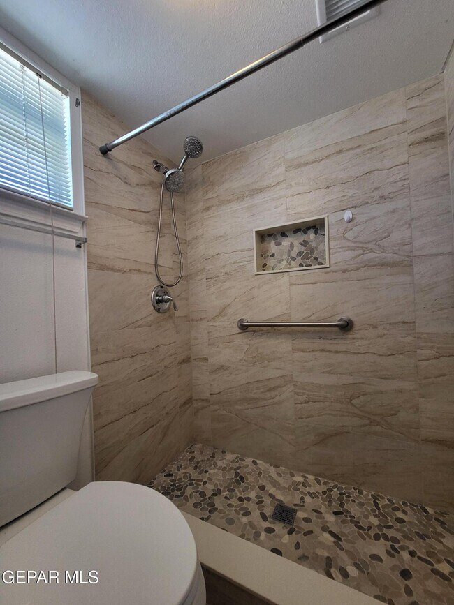 Building Photo - 2992 Tierra Limon Dr