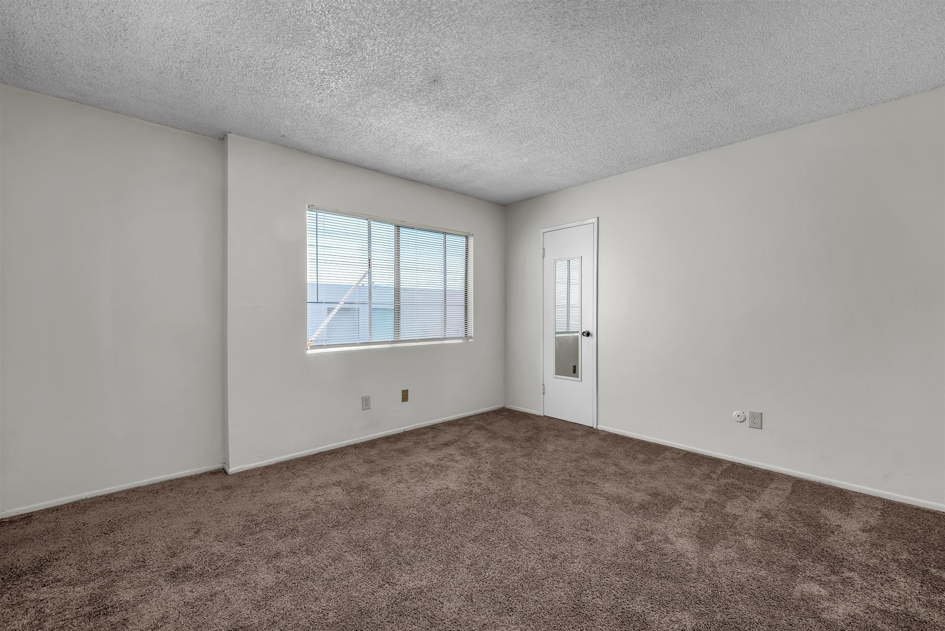 Building Photo - 2818 W 235th St