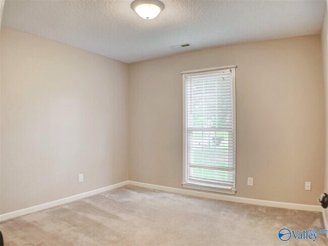 Building Photo - 109 Marysa Dr