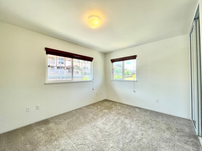 Building Photo - For Rent – Renovated 3BR/2BA Townhouse in ...