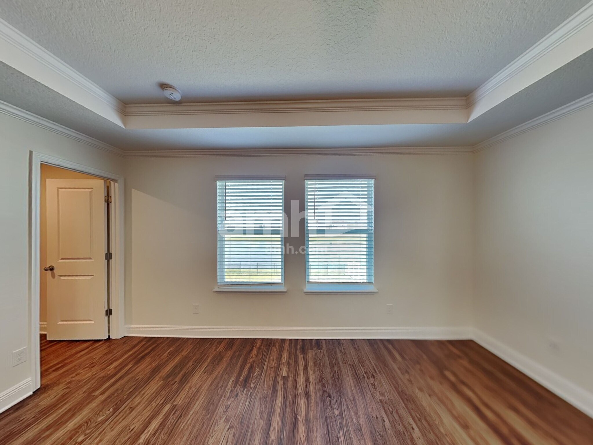 Building Photo - 1158 Sky Lks Dr