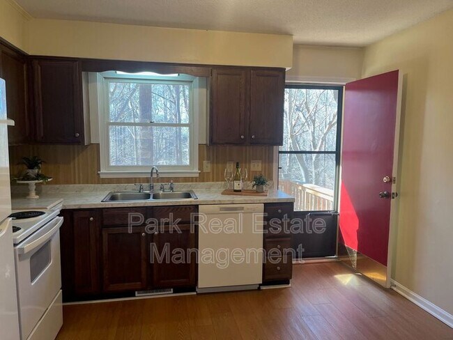 Building Photo - 293 Cedar Terrace Rd