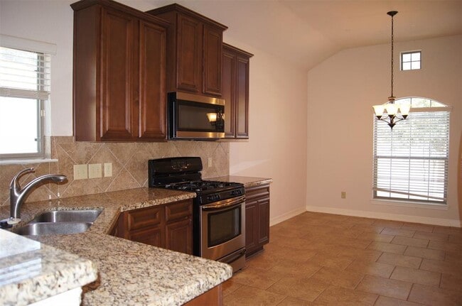 Building Photo - 10252 Stone Gate Dr
