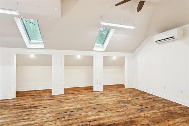 Building Photo - 1306 Woodmere Dr