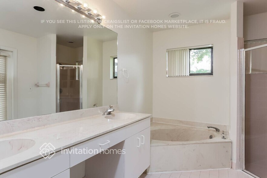Building Photo - 3932 NW 55th St