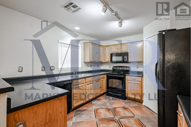 Building Photo - Home at El Mirage Rd/Cactus Rd! JOIN THE W...