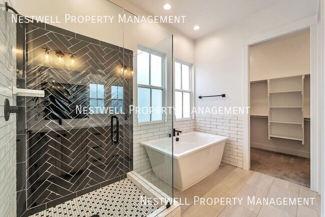 Building Photo - 10907 Paddle Board Way