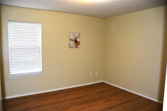 Building Photo - 9809 Carter Dr