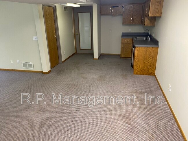 Building Photo - 4626 Linnea Ln