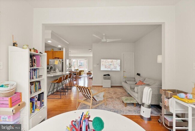 Building Photo - 12922 Starters Ln