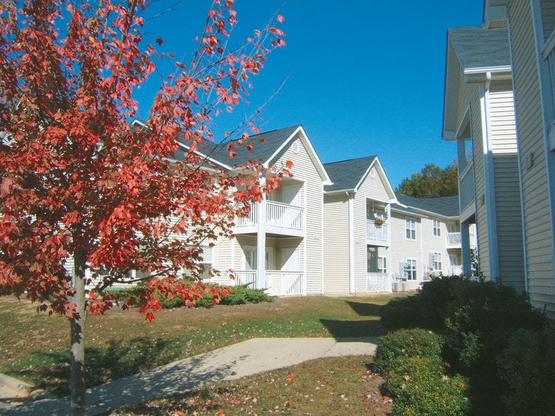 Brittany Place Apartment Homes 41 Brittany Place Dr Hendersonville NC