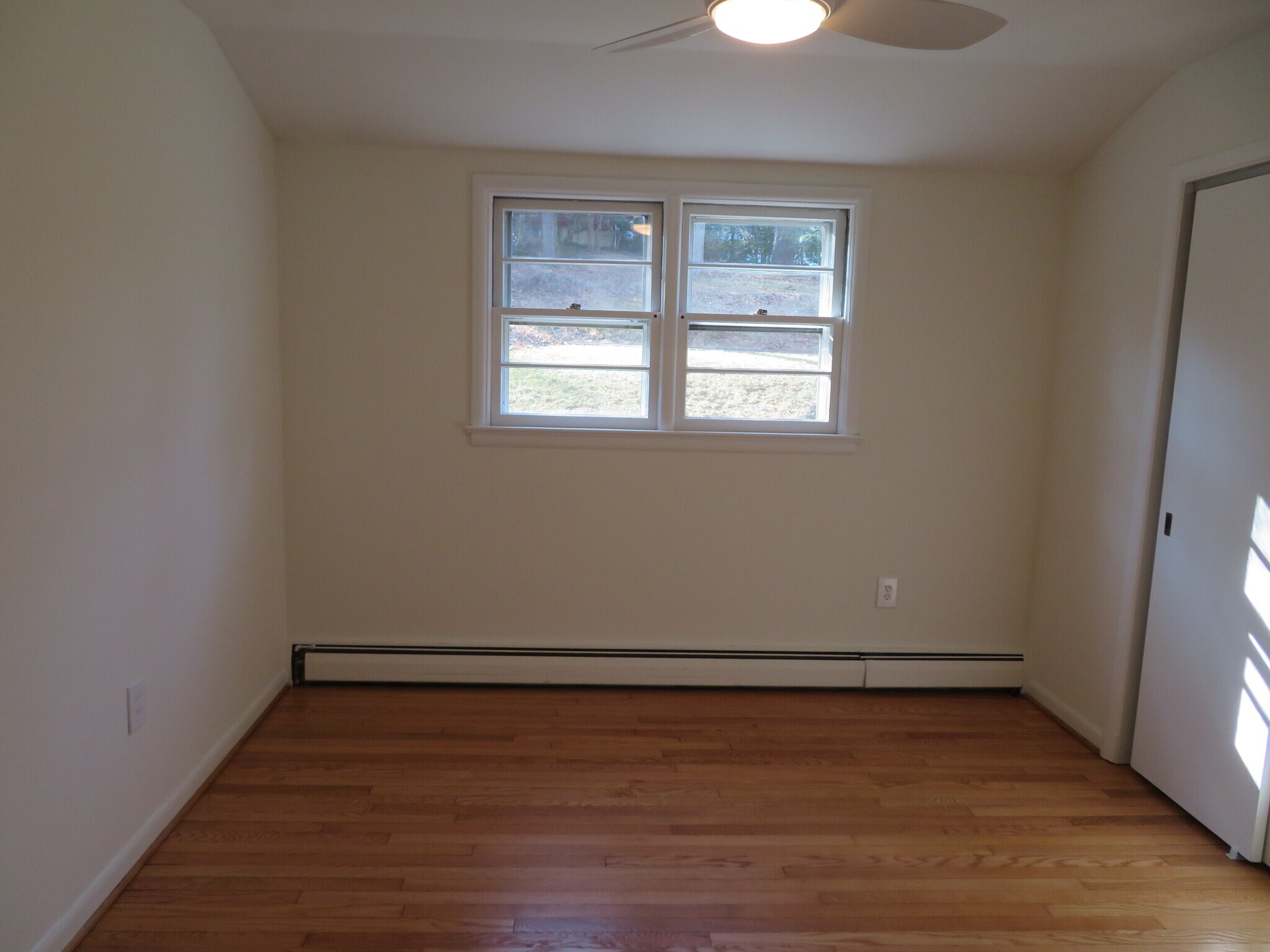 Building Photo - 26 Lakeside Dr