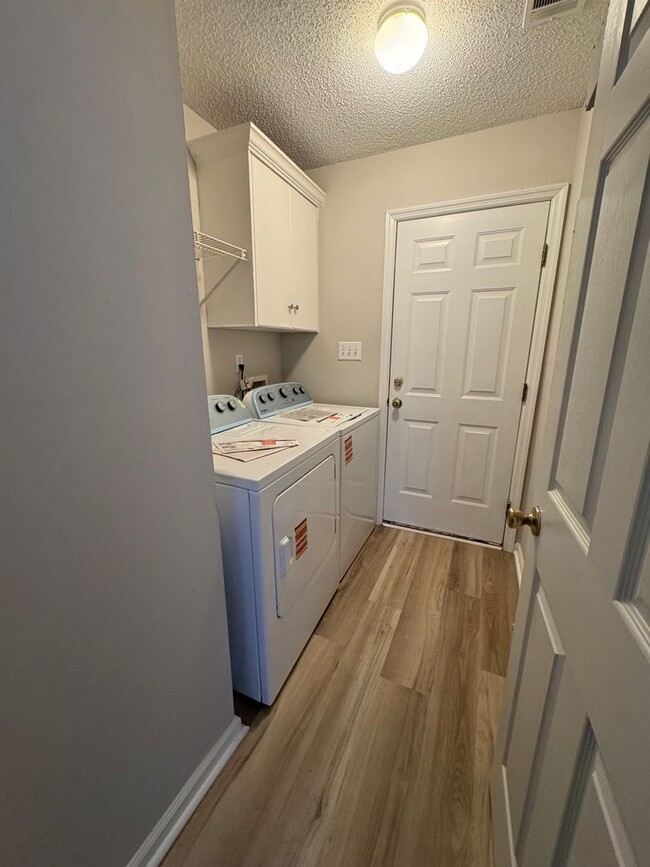 Building Photo - Spacious 4-Bedroom Home in Grovetown Cul-de-Sac with Fenced Yard & Covered Patio