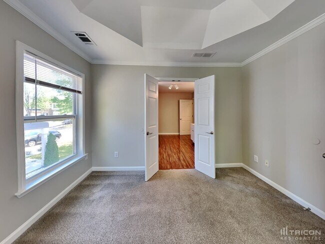 Building Photo - 3124 Delacorte Dr