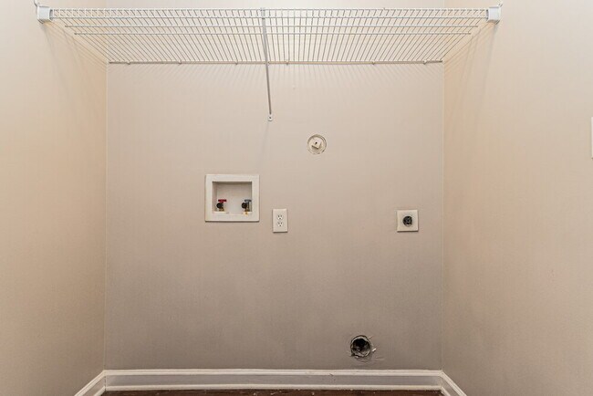 Building Photo - 1017 Early Rise St