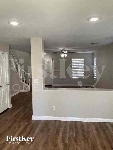 Building Photo - 7218 Forefather St