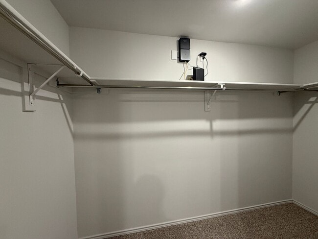 Building Photo - 9516 Gray Wolf Ln