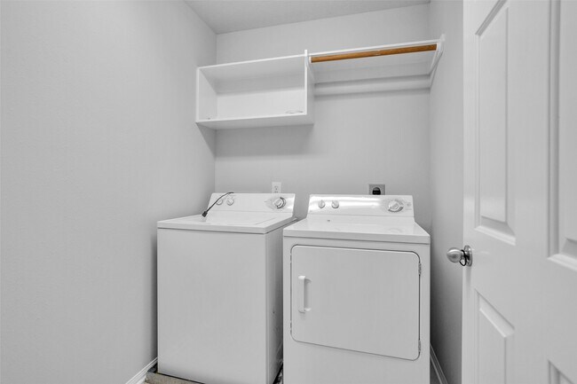 Building Photo - 26 Valewood Pl