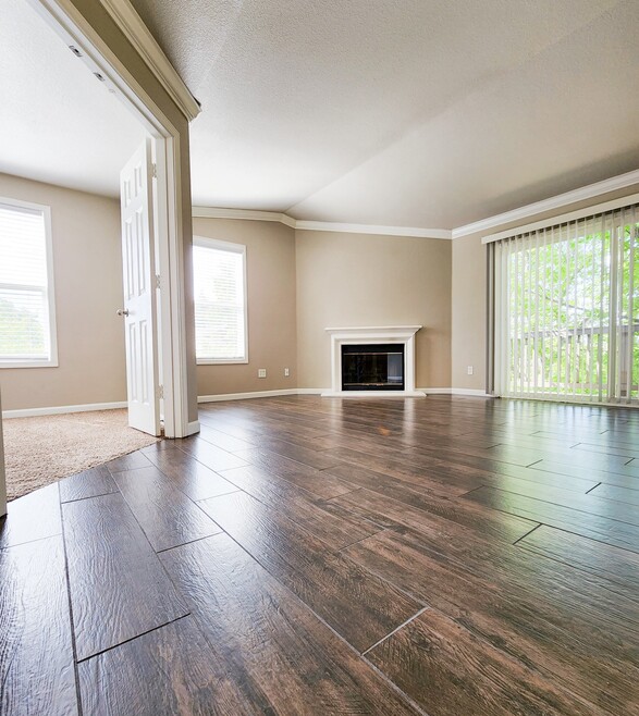 Building Photo - Lake Forest at El Dorado Hills
