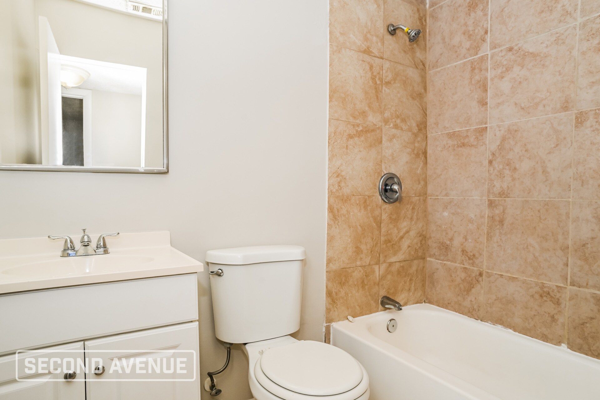 Building Photo - 5111 Arrowsmith Rd