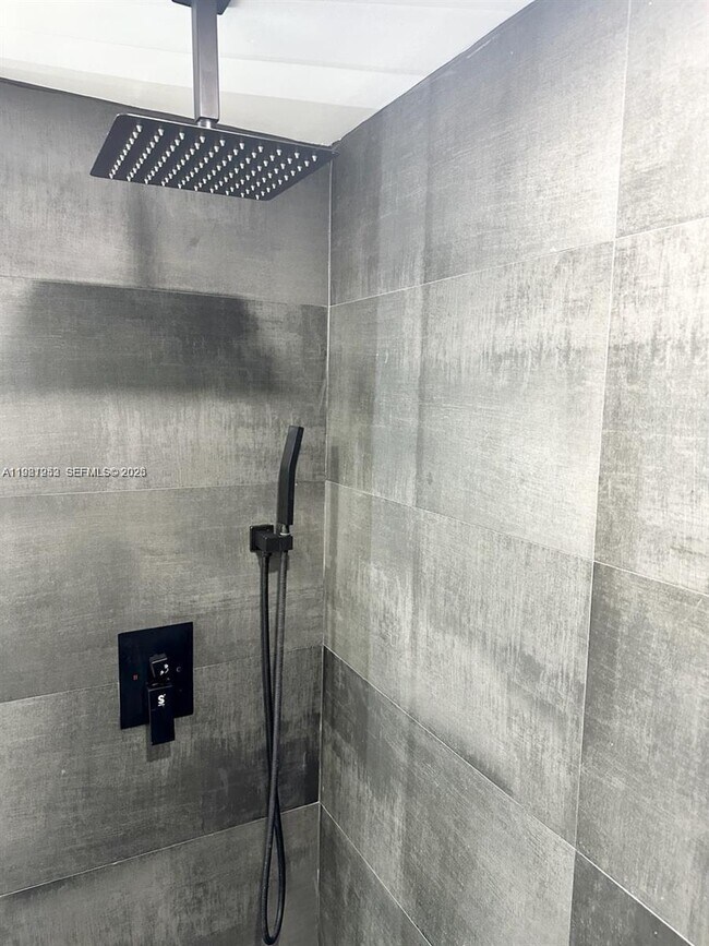 Building Photo - 4544 NW 79th Ave