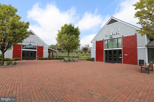 Building Photo - 1709 Beech Leaf St