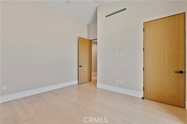 Building Photo - 5935 Yarmouth Ave