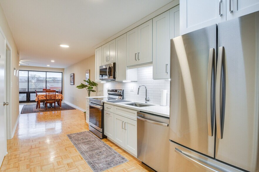 Building Photo - 4319 N Central Ave