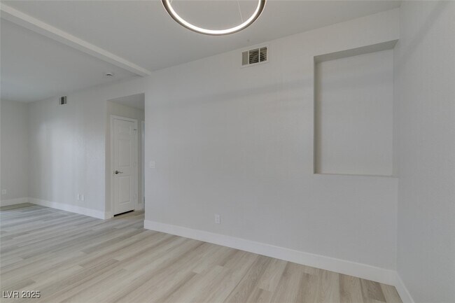 Building Photo - 2251 Wigwam Pkwy