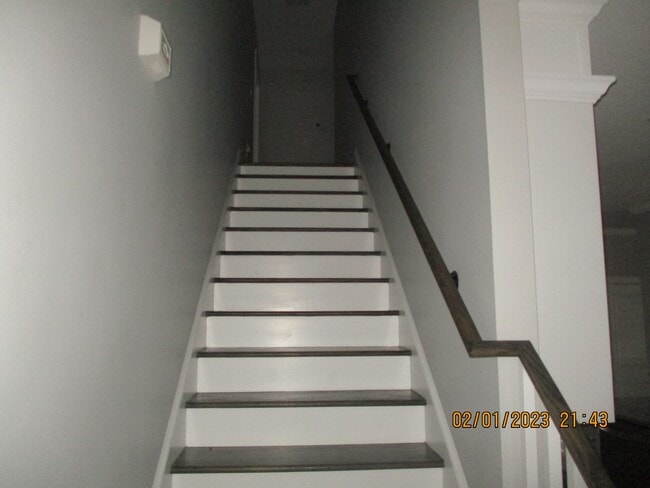 Building Photo - 124 Chapel Ct