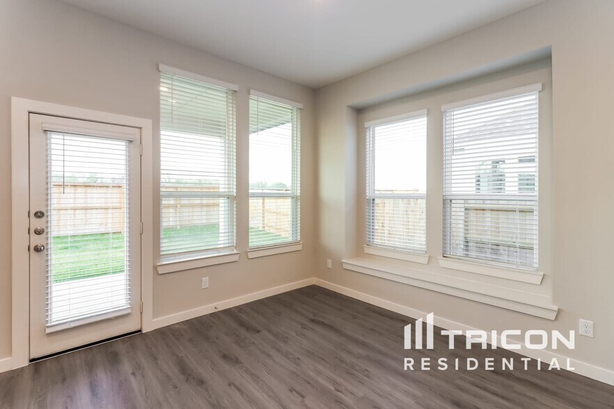 Building Photo - 2331 Cohorn Trl