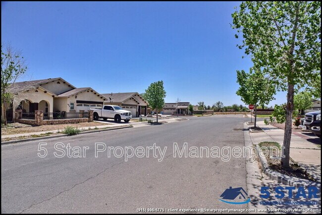 Building Photo - 703 Lt Joe Magellanes Rd