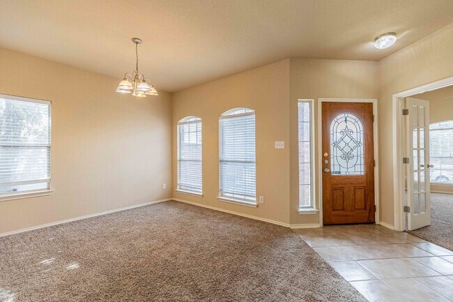 Building Photo - 906 Ashbury Bluff
