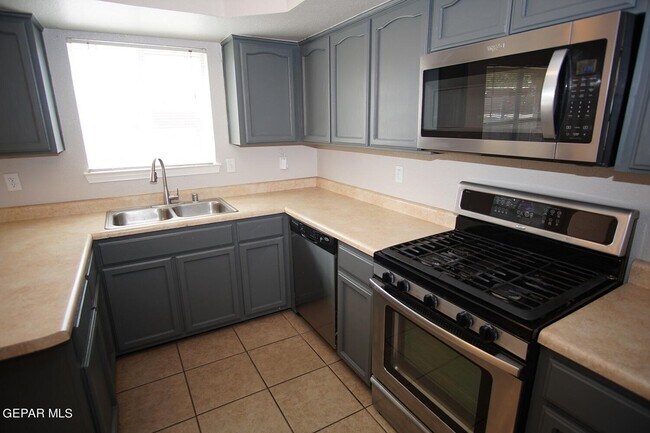 Building Photo - 11912 Mesquite Bush Dr
