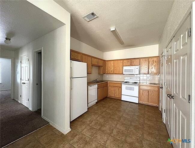 Building Photo - 2812 Ashley Dr