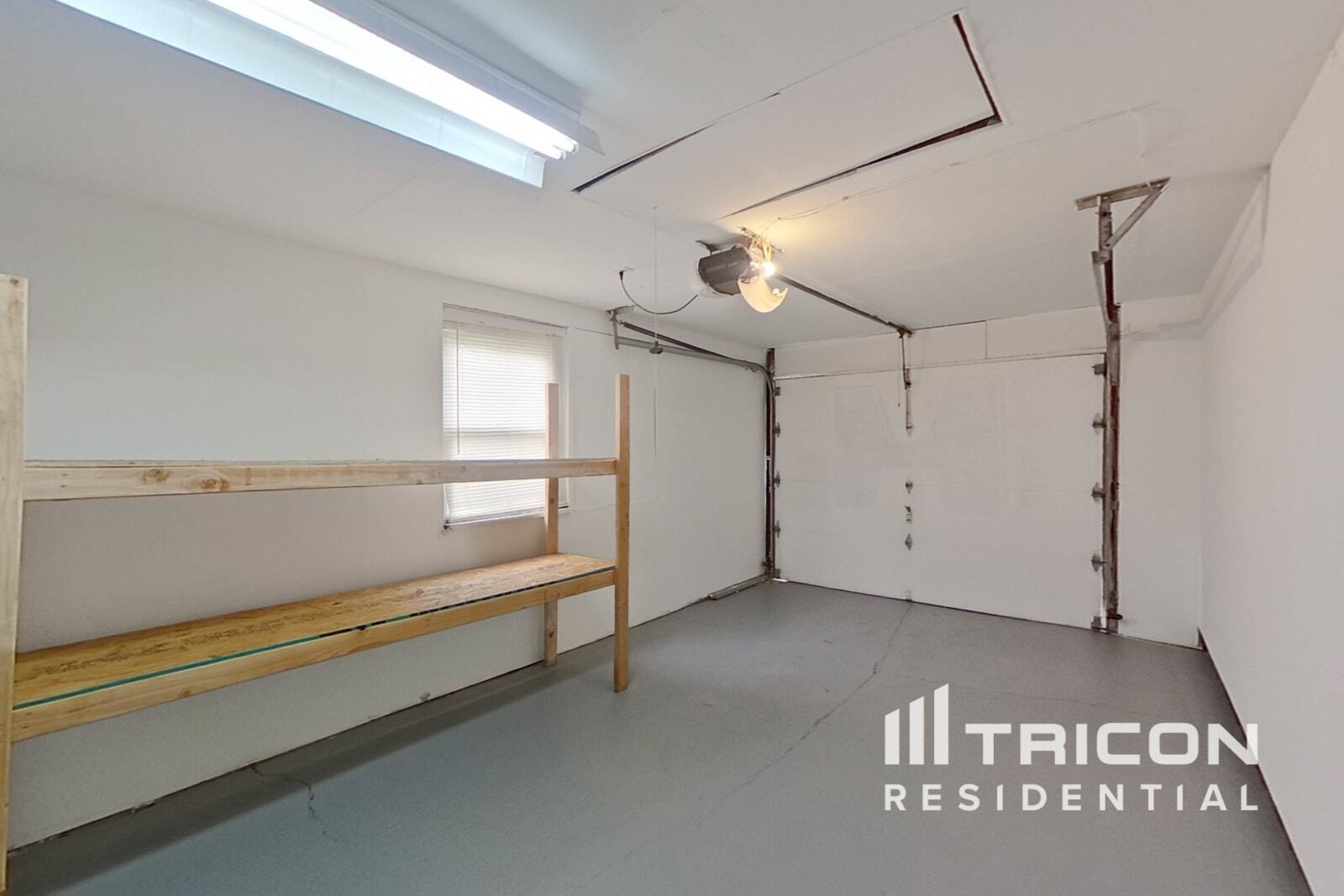 Building Photo - 504 Parkway Dr