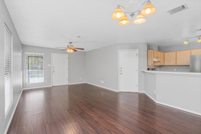 Building Photo - 7228 Aldea Dr